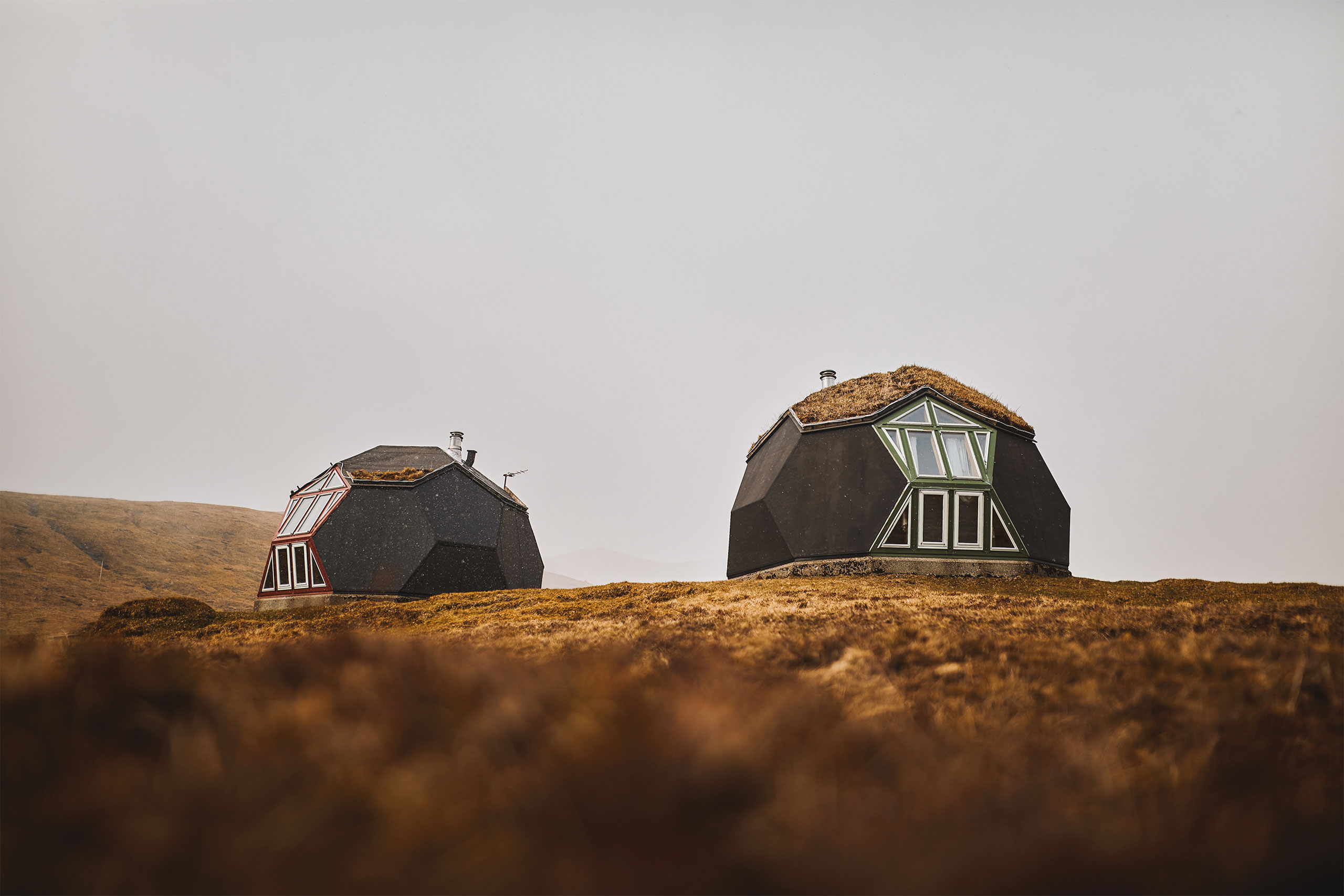 Easydomes at the Faroer Islands by Ole Vanggaard and Kári Thomsen