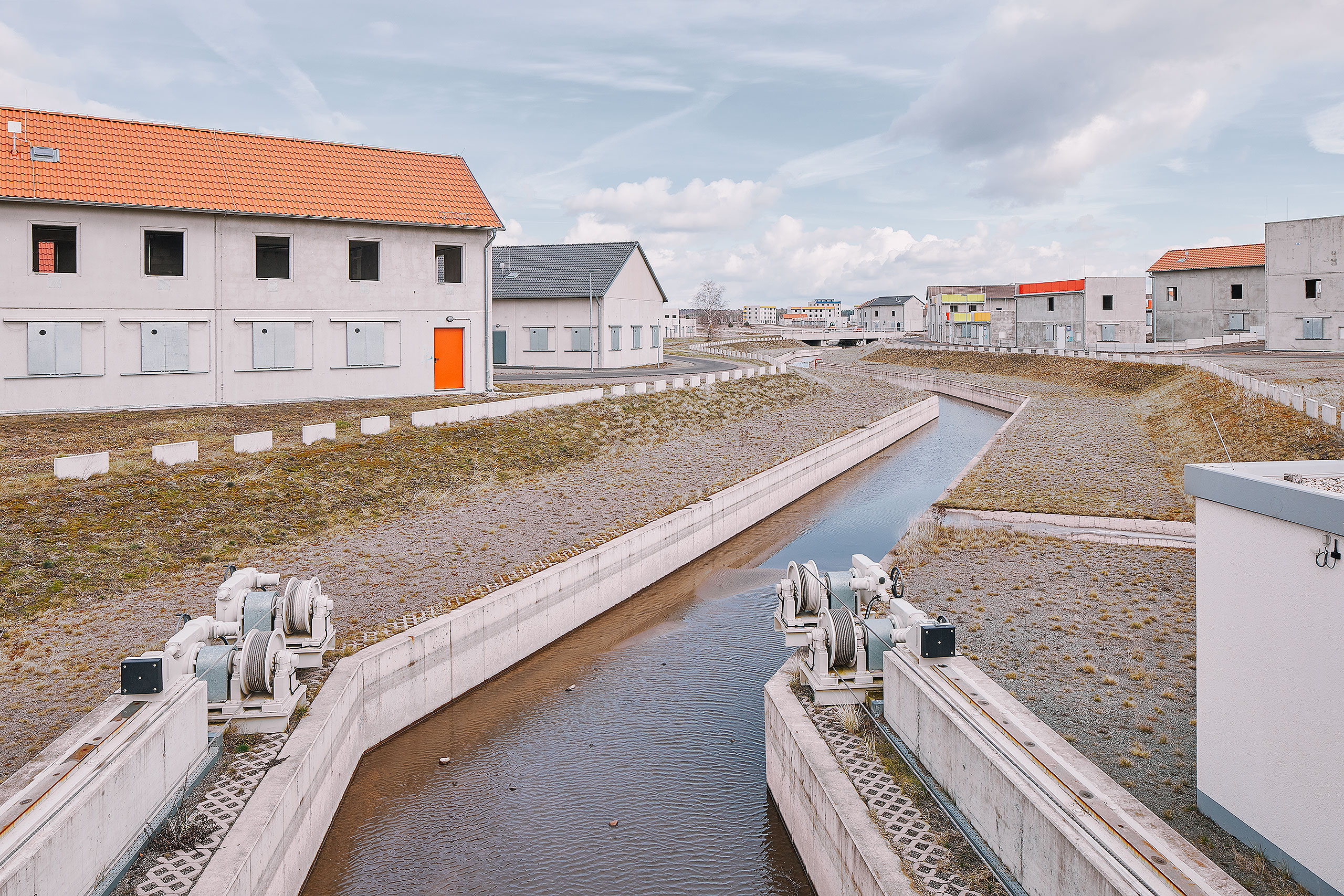 Übungsstadt Schnöggersburg – Artificial border river