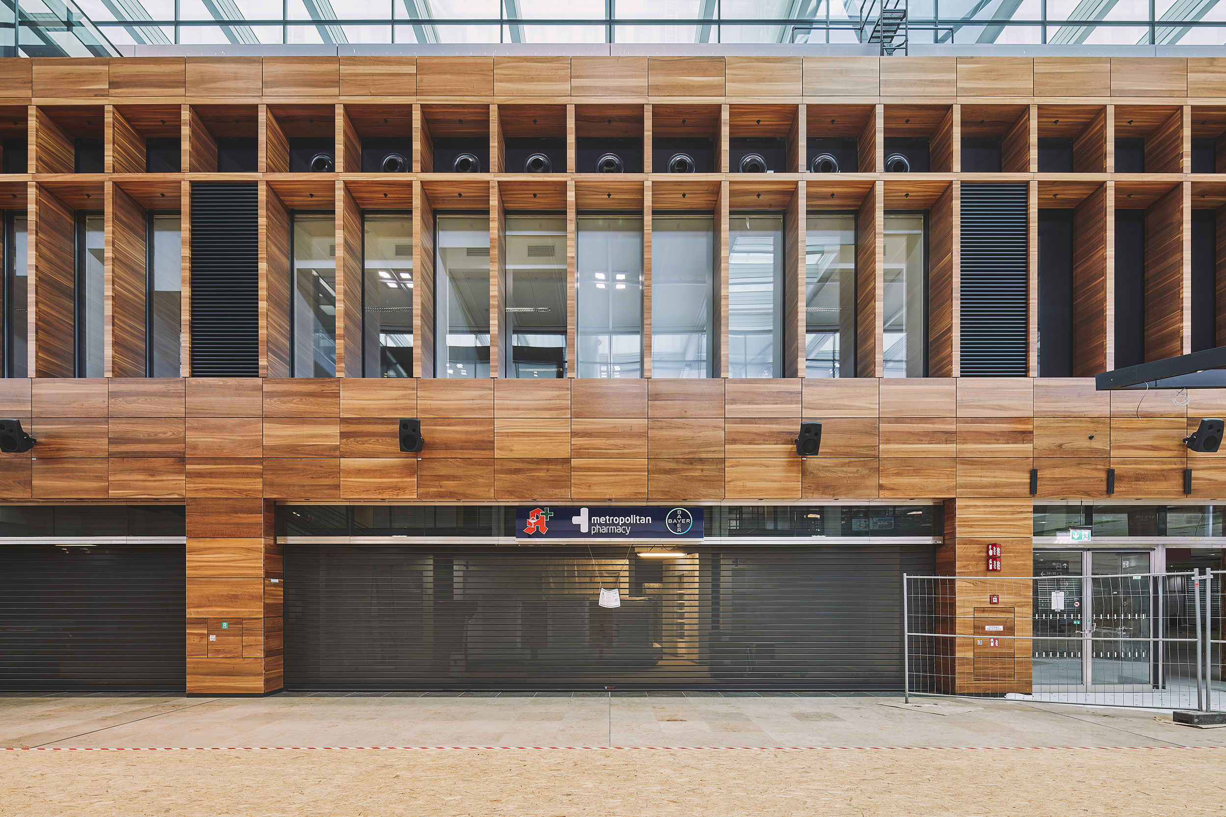 Pharmacy Store, Duty Free, Aiport Berlin Brandenburg
