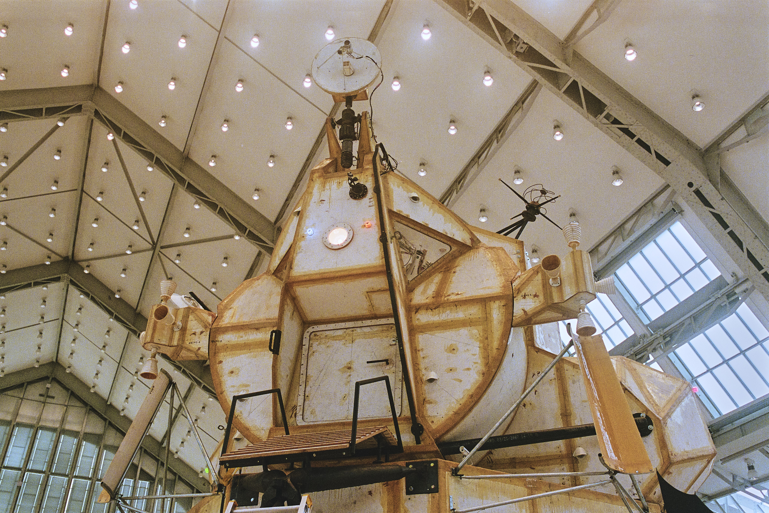 Tom Sachs – Space Program: Rare Earths ⎪ Deichtorhallen Hamburg