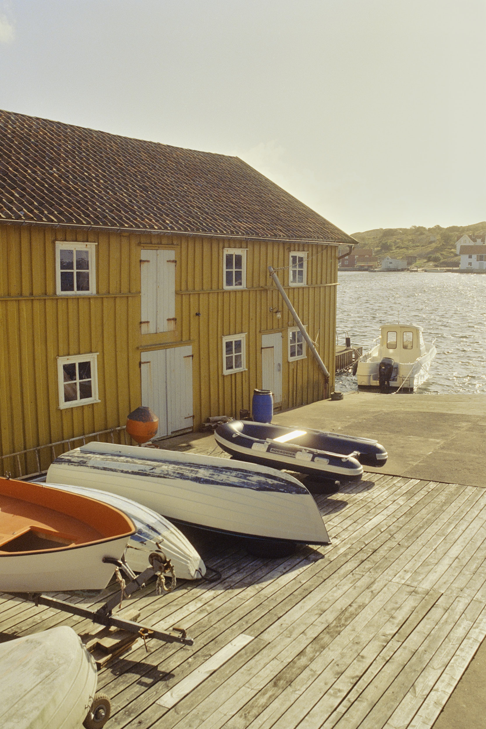 Fischerhütte an der Küste von Tjörn, festgehalten von David Altrath