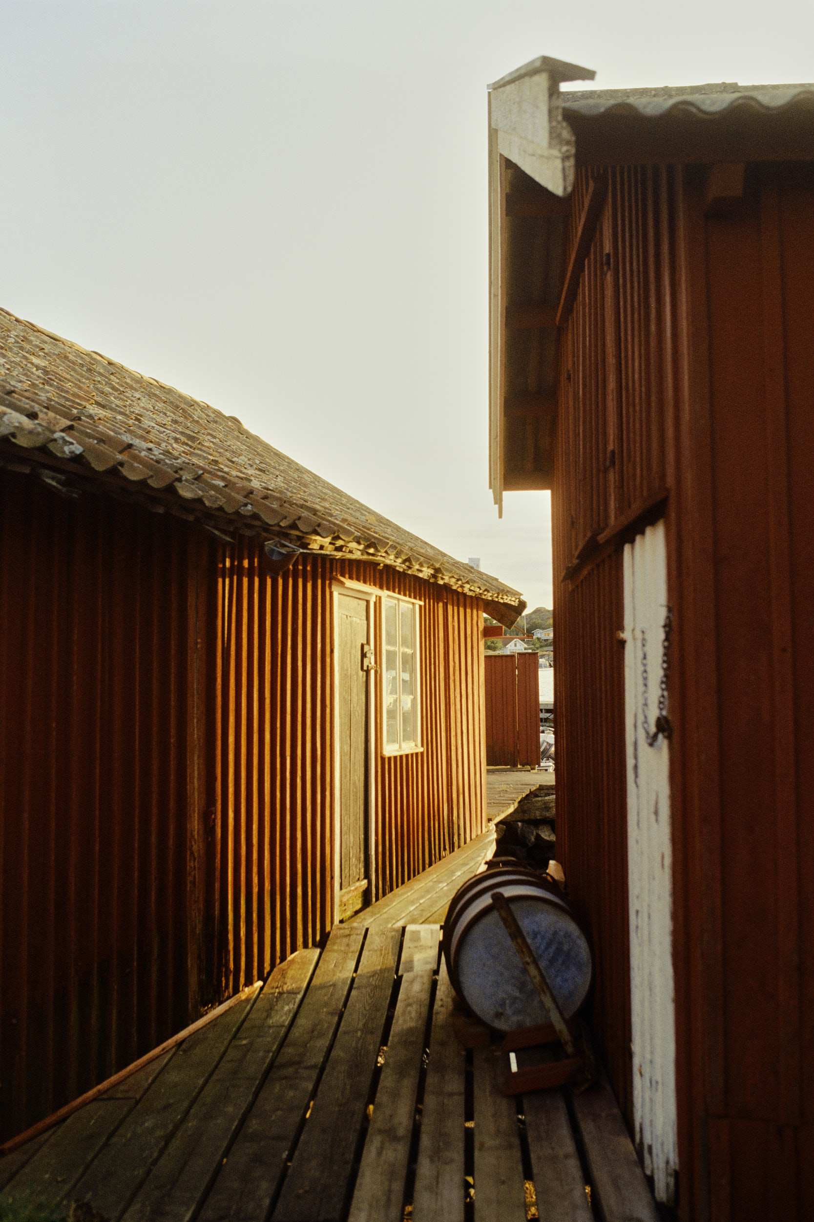 Schwedisches Holzhaus auf Tjörn, festgehalten von David Altrath