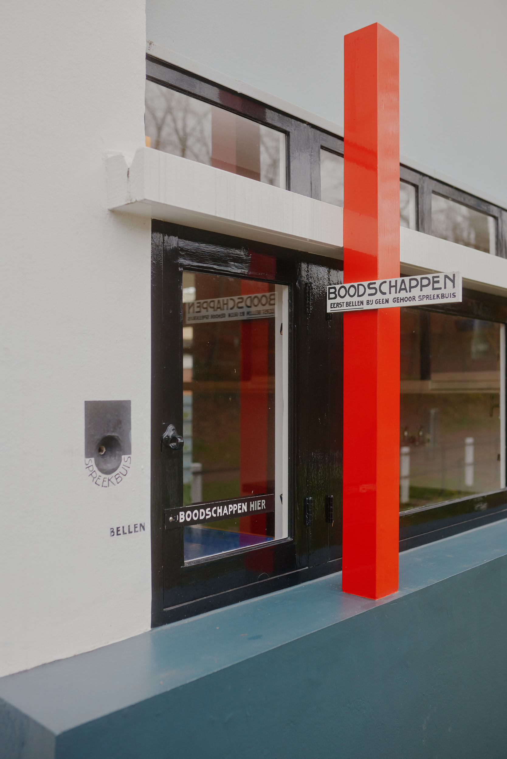 Außenfassade des Rietveld Schröder Hauses – ein Architektur-Ikon in Utrecht