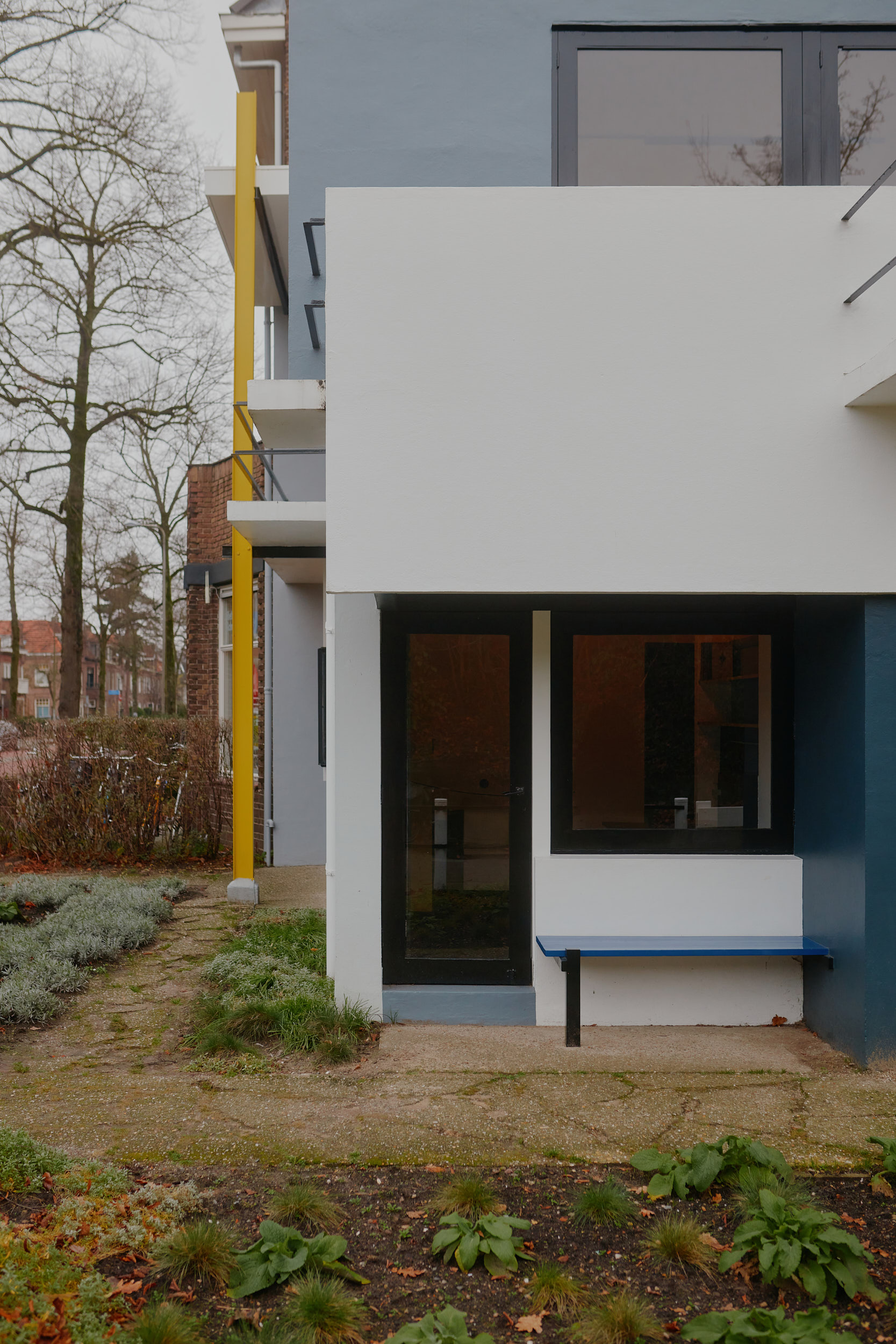 Geometric facade of Rietveld Schröder House – architectural photography by David Altrath