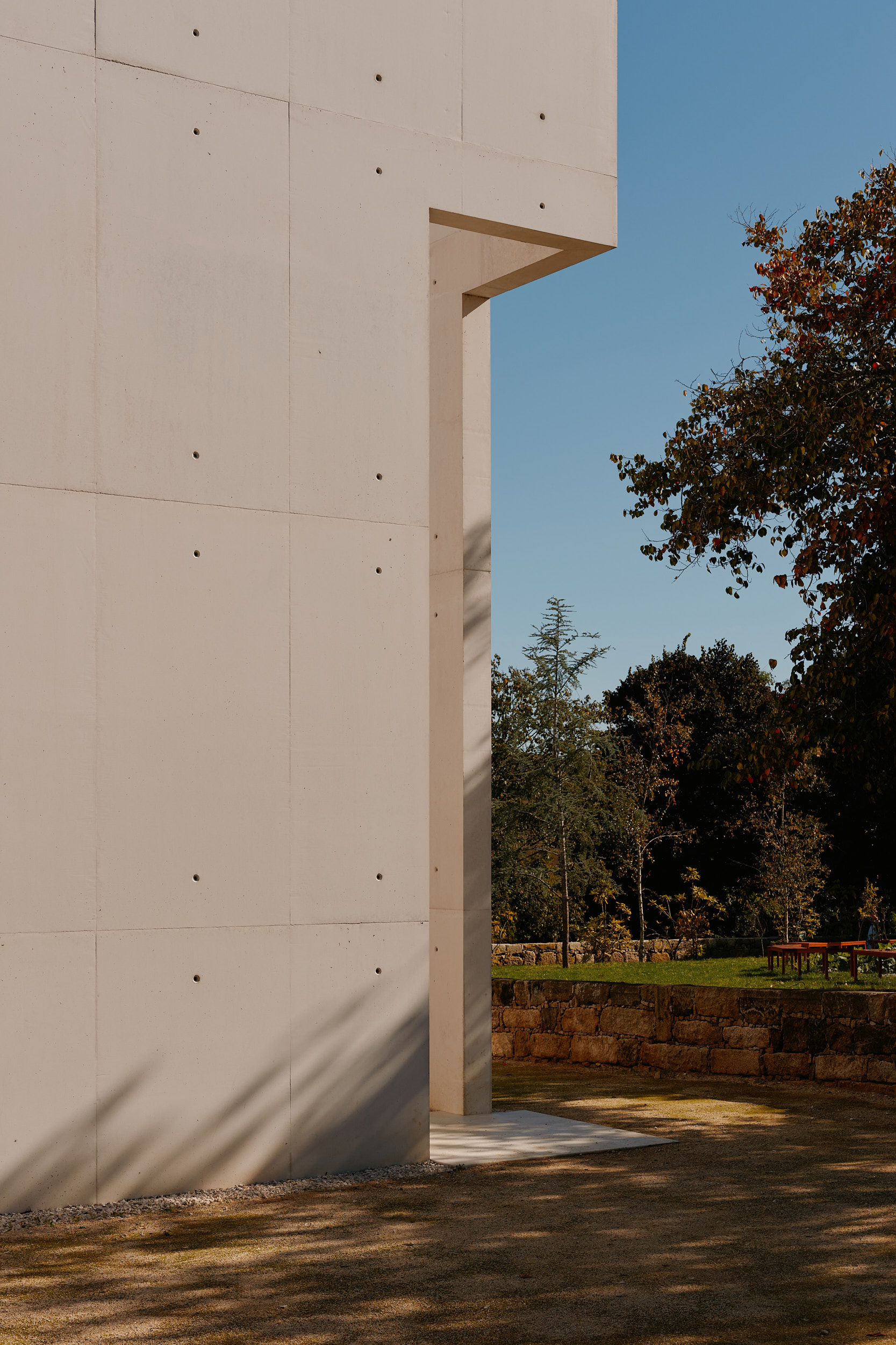 Architekturfotograf David Altrath verbindet Kunst und Dokumentation am Monastery of Leça do Balio