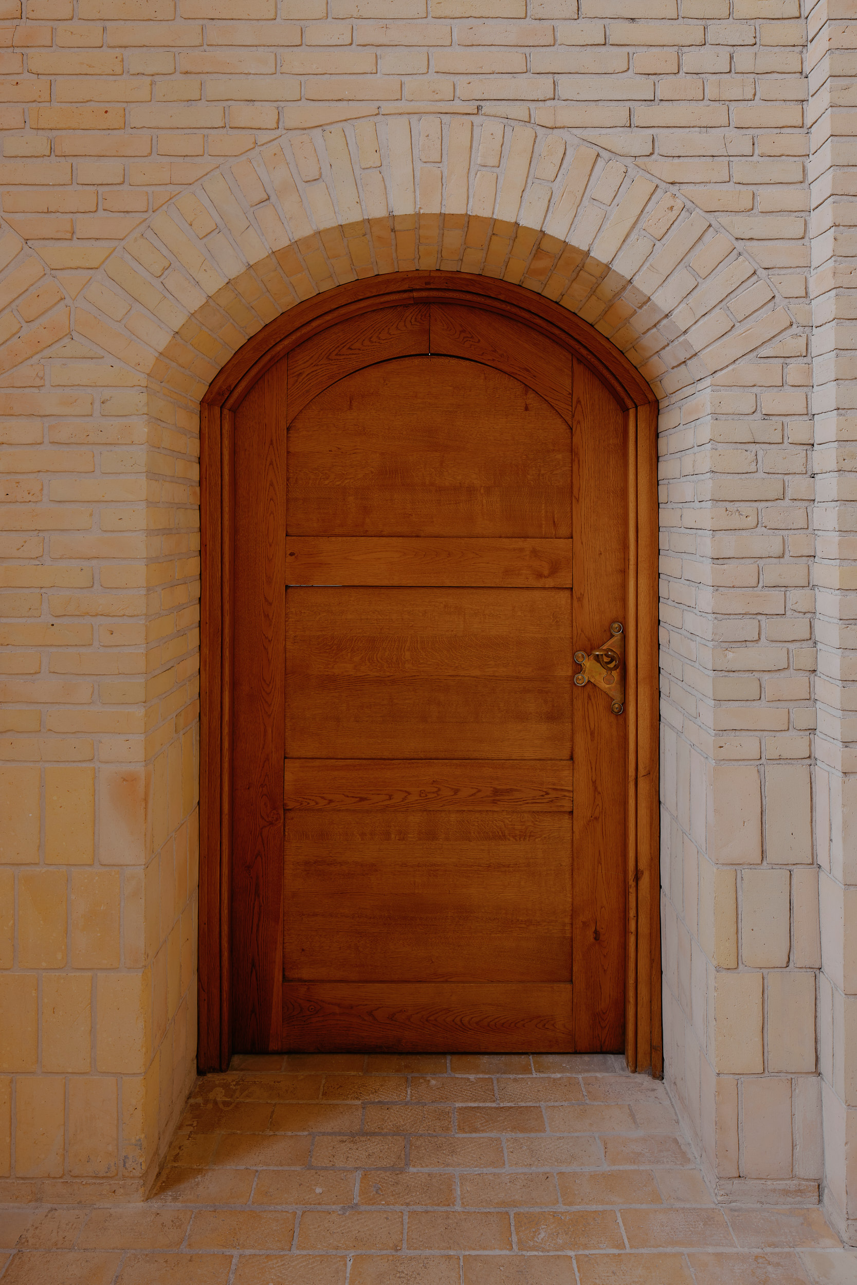 Sakraler Innenraum in Kopenhagen, fotografiert von Architekturfotograf David Altrath aus Hamburg