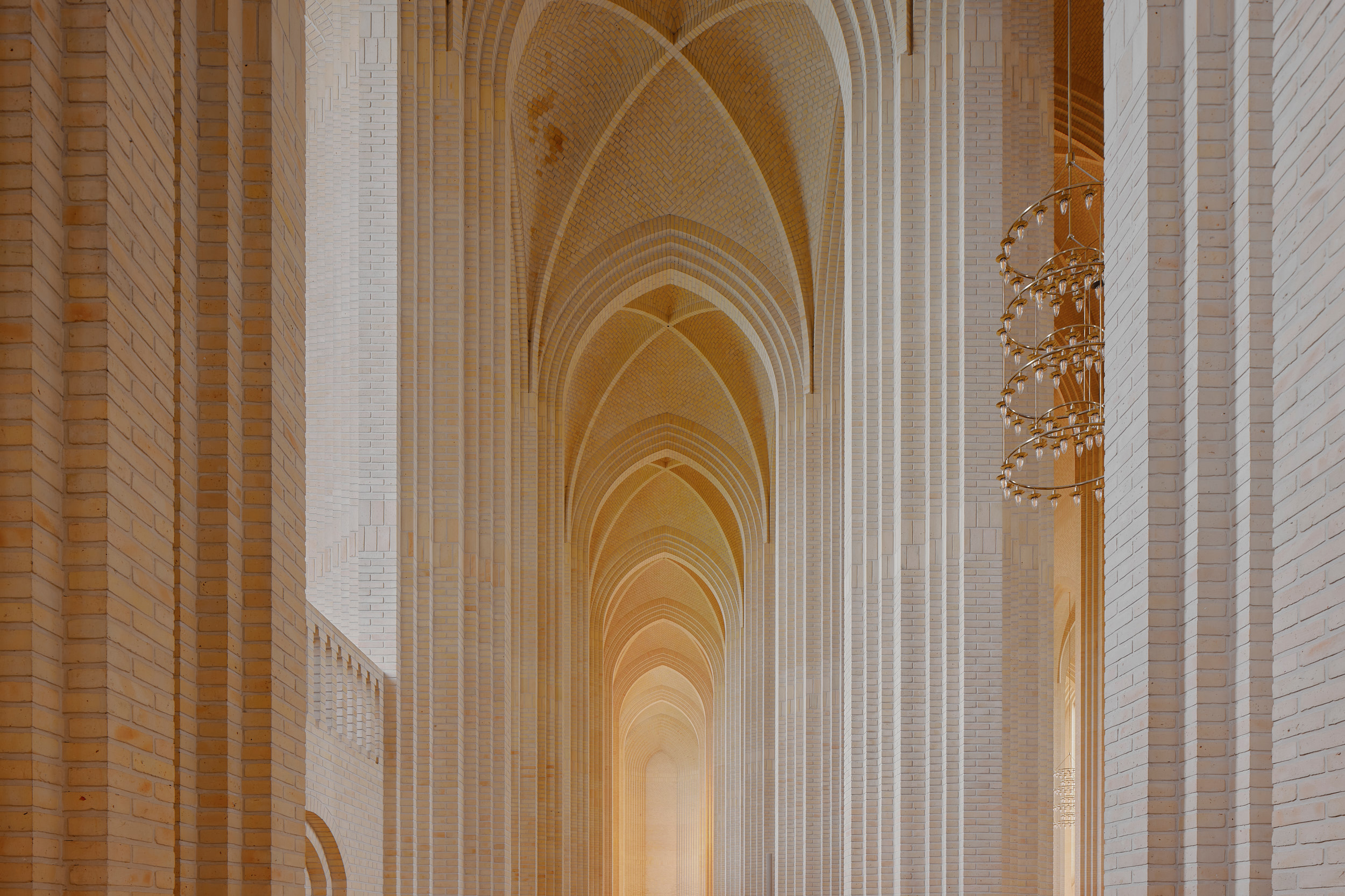 Vertikale Raumstruktur der Grundtvigs Kirke, präzise fotografiert von David Altrath