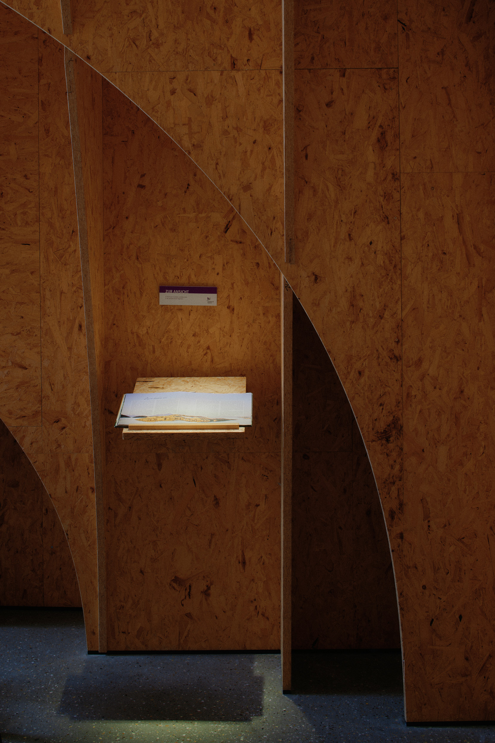 Architectural photographer Hamburg David Altrath documents the interior atmosphere of Autobahnkirche Siegerland.