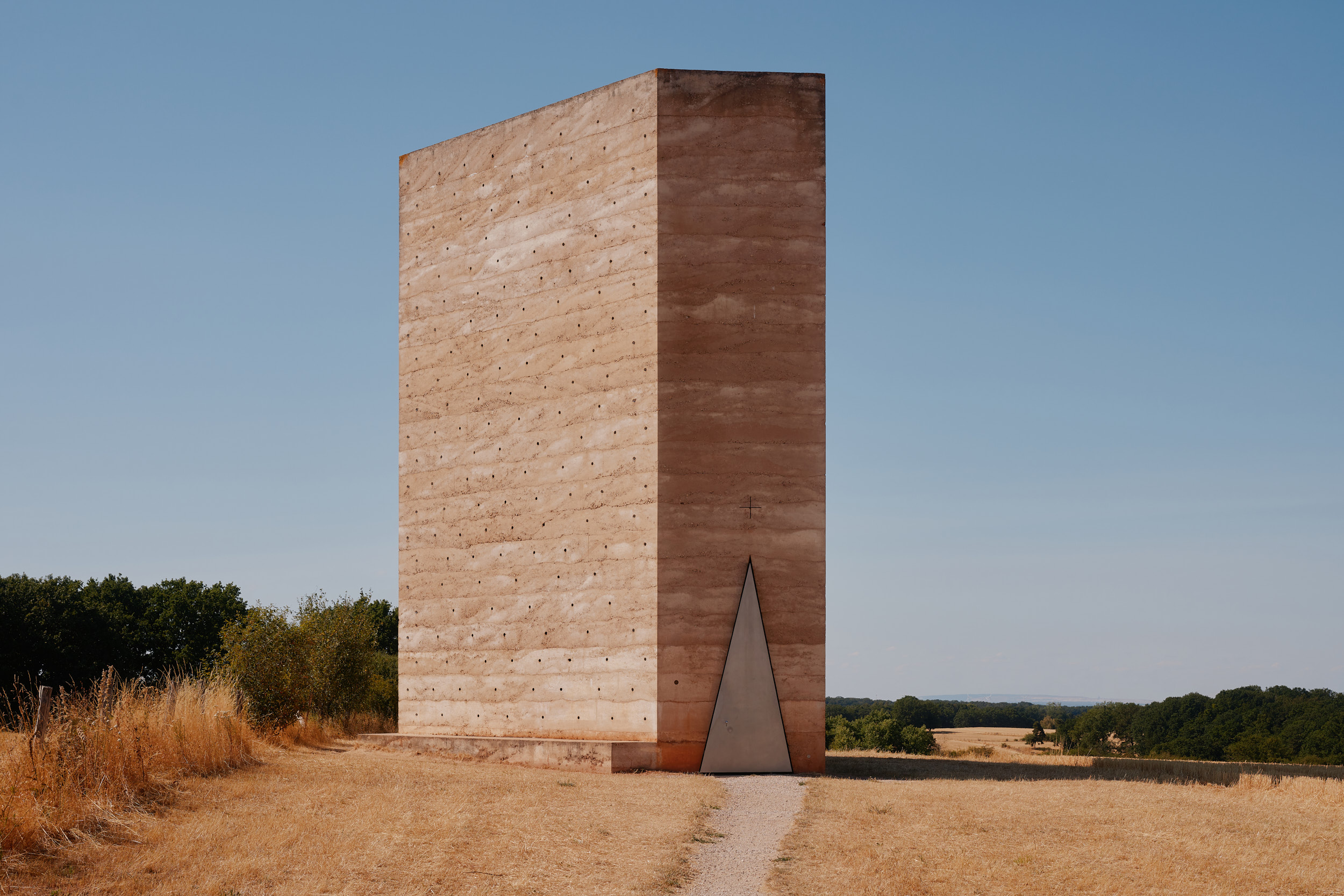 Architectural photography of the Bruder Klaus Chapel in North Rhine-Westphalia